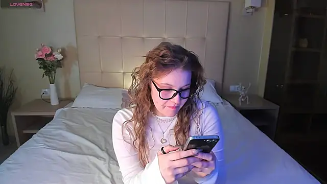 Colleen Blake online show from October 22, 2025, 4:18 pm