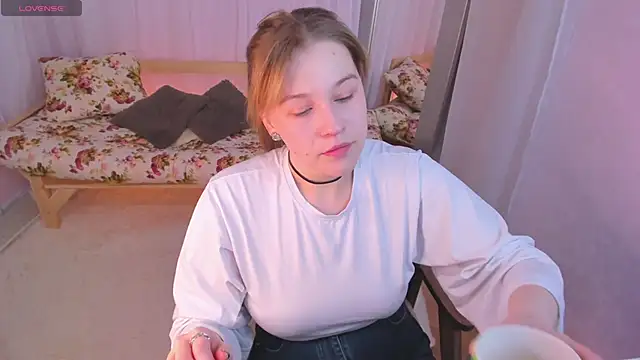 Snapshot of Colleen_Blake chatting on February 5, 2026, 4:22 pm Colleen Blake online show from February 5, 2026, 4:22 pm