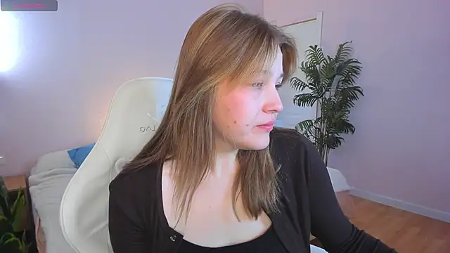 Snapshot of Colleen_Blake chatting on February 15, 2026, 5:20 pm Colleen Blake online show from February 15, 2026, 5:20 pm