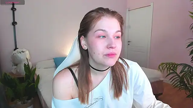 Snapshot of Colleen_Blake chatting on February 17, 2026, 5:08 pm Colleen Blake online show from February 17, 2026, 5:08 pm