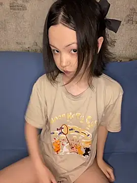 lalallalalaa- online show from September 25, 2025, 2:10 pm