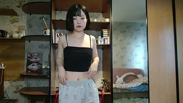 lalallalalaa- online show from July 10, 2026, 1:14 pm