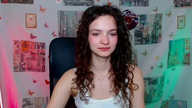  SusieSu  online show from April 8, 2026, 12:16 pm