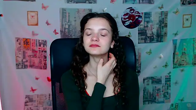  SusieSu  online show from April 10, 2026, 6:18 am