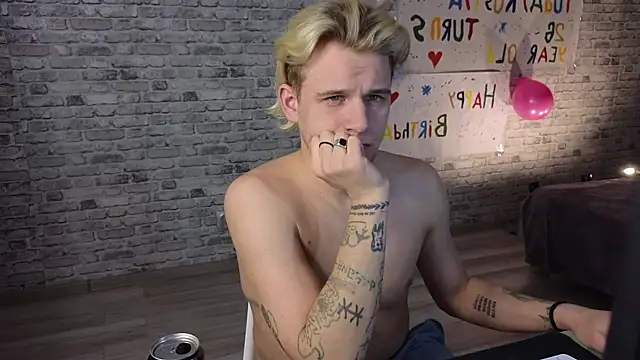 Snapshot of koosssttyaa chatting on February 23, 2025, 3:08 pm koosssttyaa online show from February 23, 2025, 3:08 pm