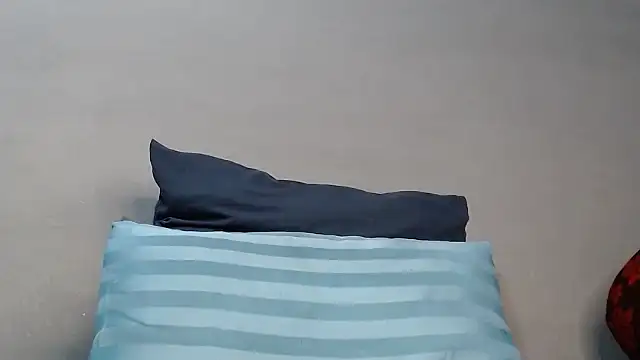 BustyMelonssXXXX online show from November 26, 2025, 4:35 am