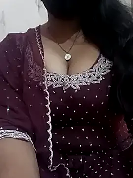 Snapshot of Anamika_Kapoor chatting on January 5, 2025, 8:00 pm Anamika Kapoor online show from January 5, 2025, 8:00 pm