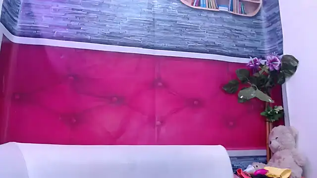 ReiLyMalkova online show from December 23, 2024, 1:56 pm
