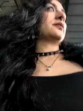 Lila Desiree online show from January 7, 2026, 8:55 pm