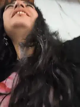 Lila Desiree online show from June 17, 2026, 3:24 pm