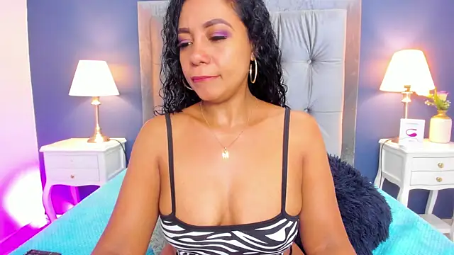 Kamila-Kane online show from February 12, 2025, 7:45 pm