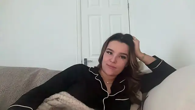 maisiesmithx online show from February 2, 2025, 4:00 pm