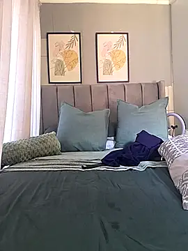 Zee Online online show from November 13, 2025, 9:30 am