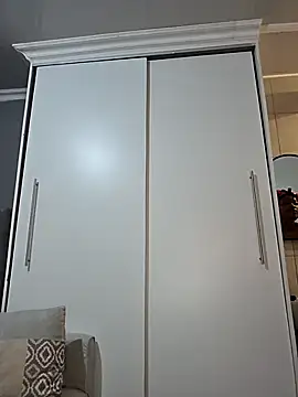 Zee Online online show from November 14, 2025, 3:49 am