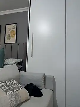 Zee Online online show from November 25, 2025, 6:57 am