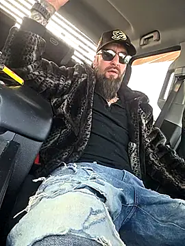 Beardedtattood online show from January 18, 2026, 2:21 pm