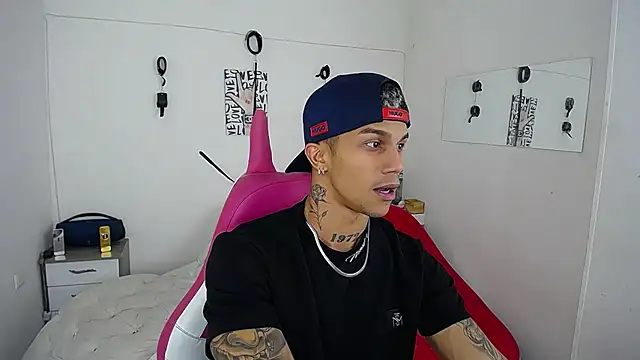 Leonard Price online show from November 21, 2025, 2:10 am