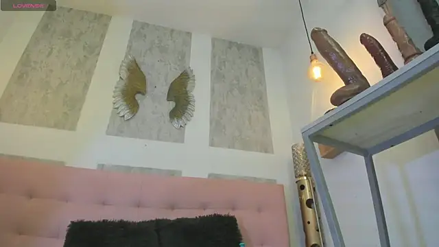 zhamira 21 online show from February 11, 2026, 11:21 pm