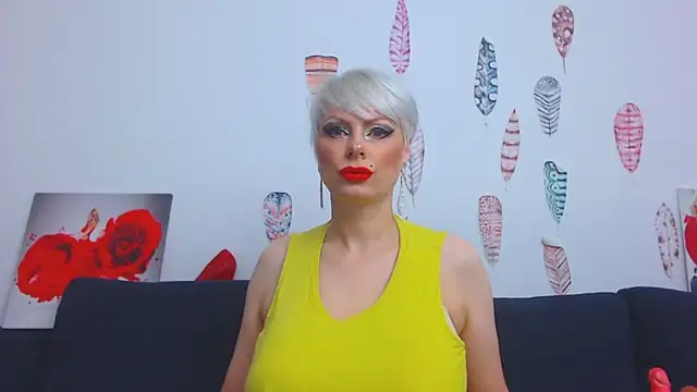 ForeverBarbie  online show from October 20, 2025, 11:05 pm