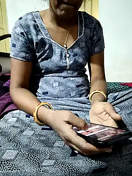 Snapshot of savixxx chatting on January 2, 2025, 5:24 am savixxx online show from January 2, 2025, 5:24 am