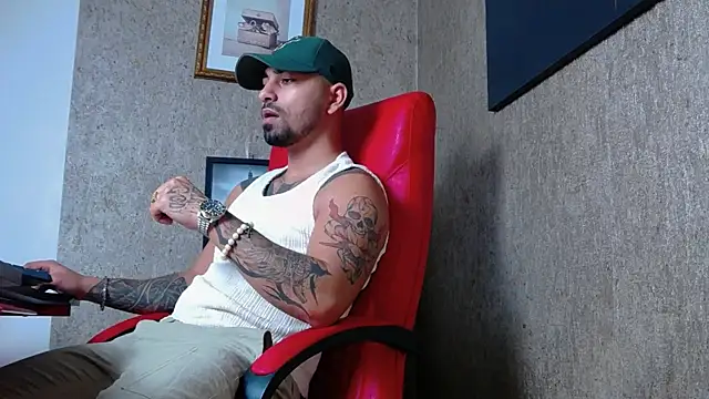NigelBoydXXX online show from January 21, 2025, 6:55 pm
