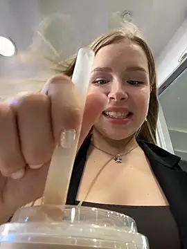 mur girl online show from July 16, 2026, 12:33 pm