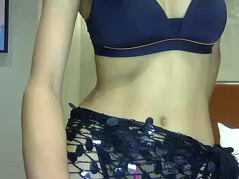 MAAYRA 09 online show from June 25, 2026, 1:48 pm
