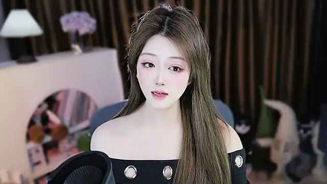 Arwyn-rr online show from March 22, 2026, 12:08 pm