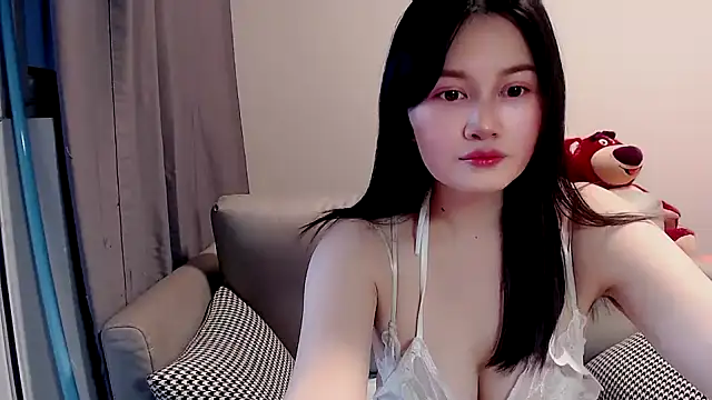 Little-sweet online show from February 19, 2025, 4:44 am