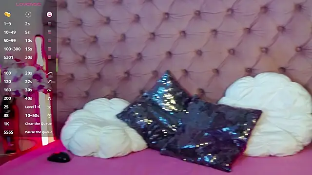 Erikka   online show from September 24, 2025, 1:14 pm