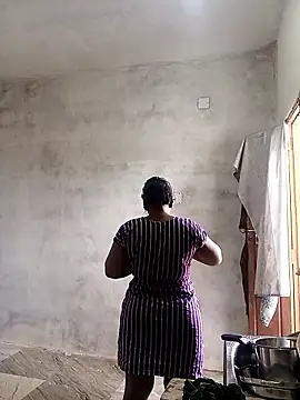 Snapshot of MaaliiiPonuTamil chatting on January 9, 2026, 6:38 am MaaliiiPonuTamil online show from January 9, 2026, 6:38 am