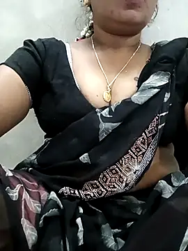 Snapshot of MaaliiiPonuTamil chatting on January 31, 2026, 7:11 pm MaaliiiPonuTamil online show from January 31, 2026, 7:11 pm