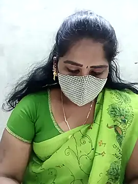 Snapshot of MaaliiiPonuTamil chatting on February 2, 2026, 5:33 pm MaaliiiPonuTamil online show from February 2, 2026, 5:33 pm