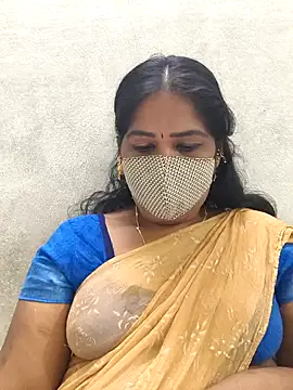 Snapshot of MaaliiiPonuTamil chatting on February 10, 2026, 2:10 pm MaaliiiPonuTamil online show from February 10, 2026, 2:10 pm