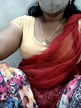 Snapshot of MaaliiiPonuTamil chatting on February 11, 2026, 3:33 am MaaliiiPonuTamil online show from February 11, 2026, 3:33 am