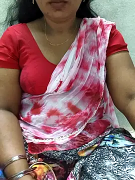 Snapshot of MaaliiiPonuTamil chatting on February 21, 2026, 10:33 pm MaaliiiPonuTamil online show from February 21, 2026, 10:33 pm