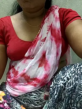 Snapshot of MaaliiiPonuTamil chatting on February 28, 2026, 12:11 am MaaliiiPonuTamil online show from February 28, 2026, 12:11 am