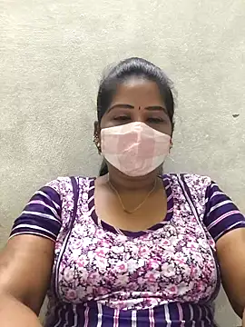 Snapshot of MaaliiiPonuTamil chatting on February 28, 2026, 4:52 pm MaaliiiPonuTamil online show from February 28, 2026, 4:52 pm