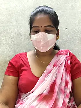 Snapshot of MaaliiiPonuTamil chatting on March 1, 2026, 6:10 pm MaaliiiPonuTamil online show from March 1, 2026, 6:10 pm