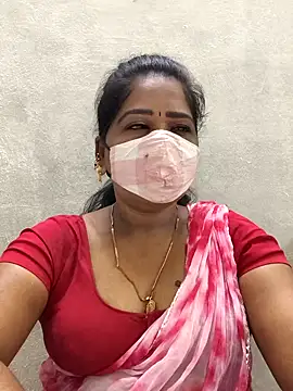 Snapshot of MaaliiiPonuTamil chatting on March 5, 2026, 1:23 am MaaliiiPonuTamil online show from March 5, 2026, 1:23 am