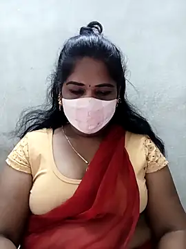 Snapshot of MaaliiiPonuTamil chatting on March 8, 2026, 2:04 am MaaliiiPonuTamil online show from March 8, 2026, 2:04 am