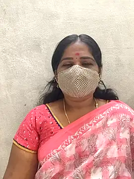 Snapshot of MaaliiiPonuTamil chatting on March 8, 2026, 2:10 pm MaaliiiPonuTamil online show from March 8, 2026, 2:10 pm