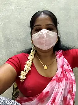 Snapshot of MaaliiiPonuTamil chatting on March 10, 2026, 5:18 pm MaaliiiPonuTamil online show from March 10, 2026, 5:18 pm