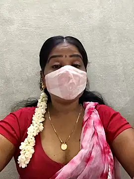 Snapshot of MaaliiiPonuTamil chatting on March 14, 2026, 1:12 am MaaliiiPonuTamil online show from March 14, 2026, 1:12 am