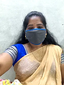 Snapshot of MaaliiiPonuTamil chatting on March 15, 2026, 5:41 pm MaaliiiPonuTamil online show from March 15, 2026, 5:41 pm