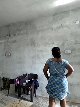 Snapshot of MaaliiiPonuTamil chatting on March 25, 2026, 5:02 am MaaliiiPonuTamil online show from March 25, 2026, 5:02 am