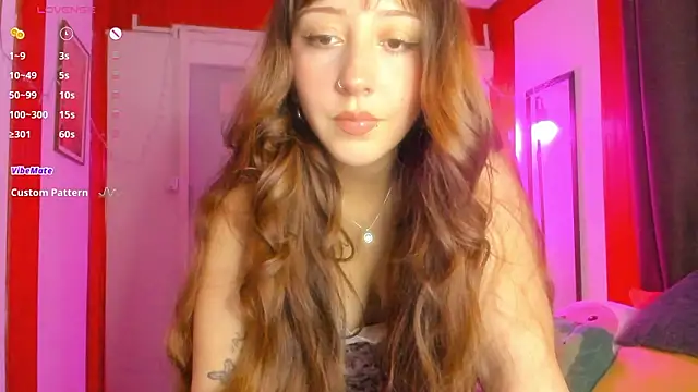 Snapshot of HeyTati chatting on February 2, 2026, 12:42 am HeyTati online show from February 2, 2026, 12:42 am