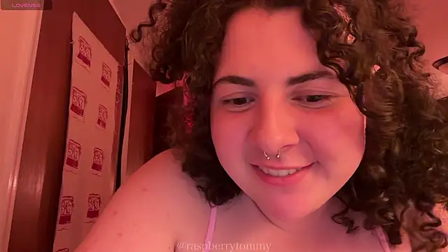 Snapshot of RaspberryTommyFTM chatting on September 25, 2025, 3:43 am RaspberryTommyFTM online show from September 25, 2025, 3:43 am