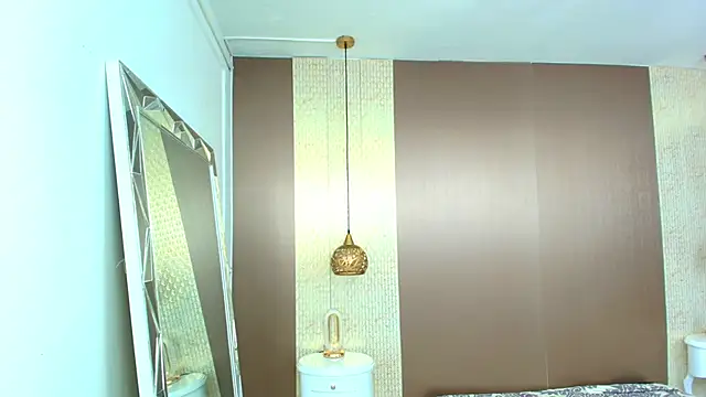 DannaDooll99 online show from October 25, 2025, 12:02 pm