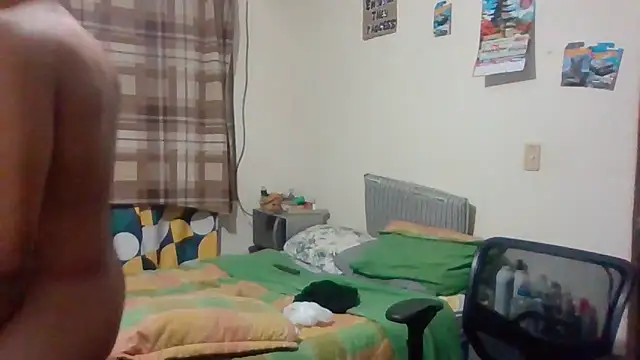 karlgiles  online show from December 19, 2024, 12:13 am